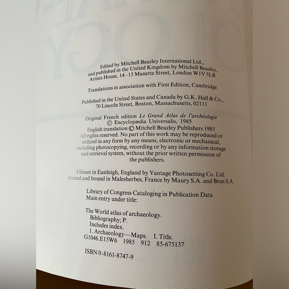 ‘The World Atlas of Archeology’ coffee table book - Picture 2 of 5